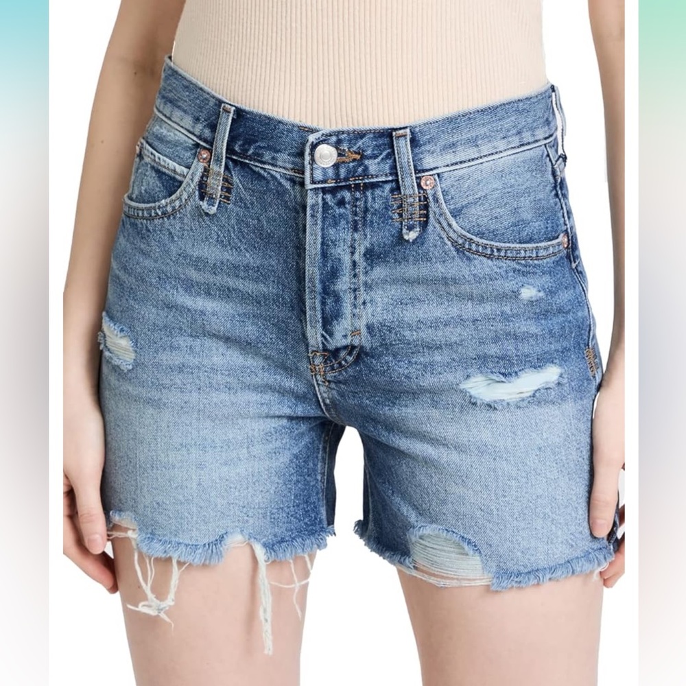 Free People Makai cutoff shorts - size 32 - perfect condition